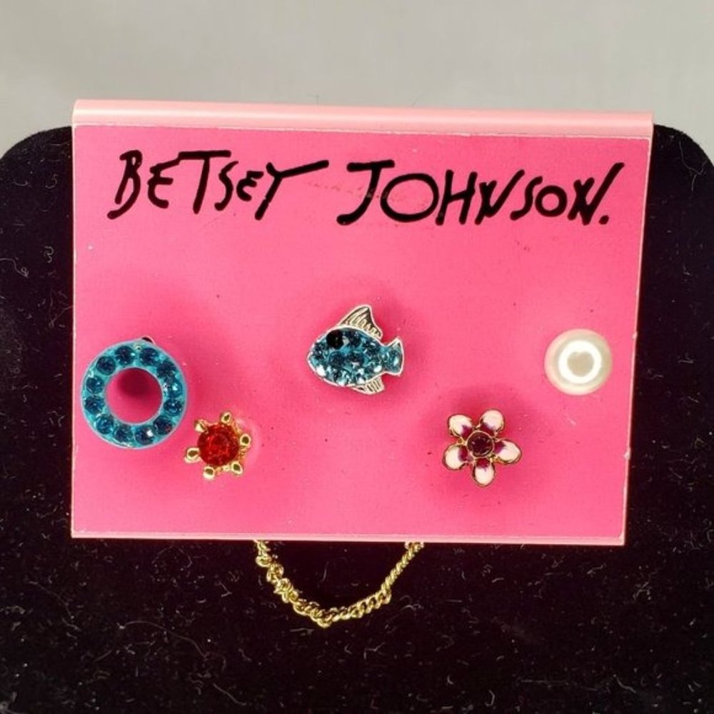 New Vintage Y2K Genuine 5 Betsey Johnson Stud Earrings